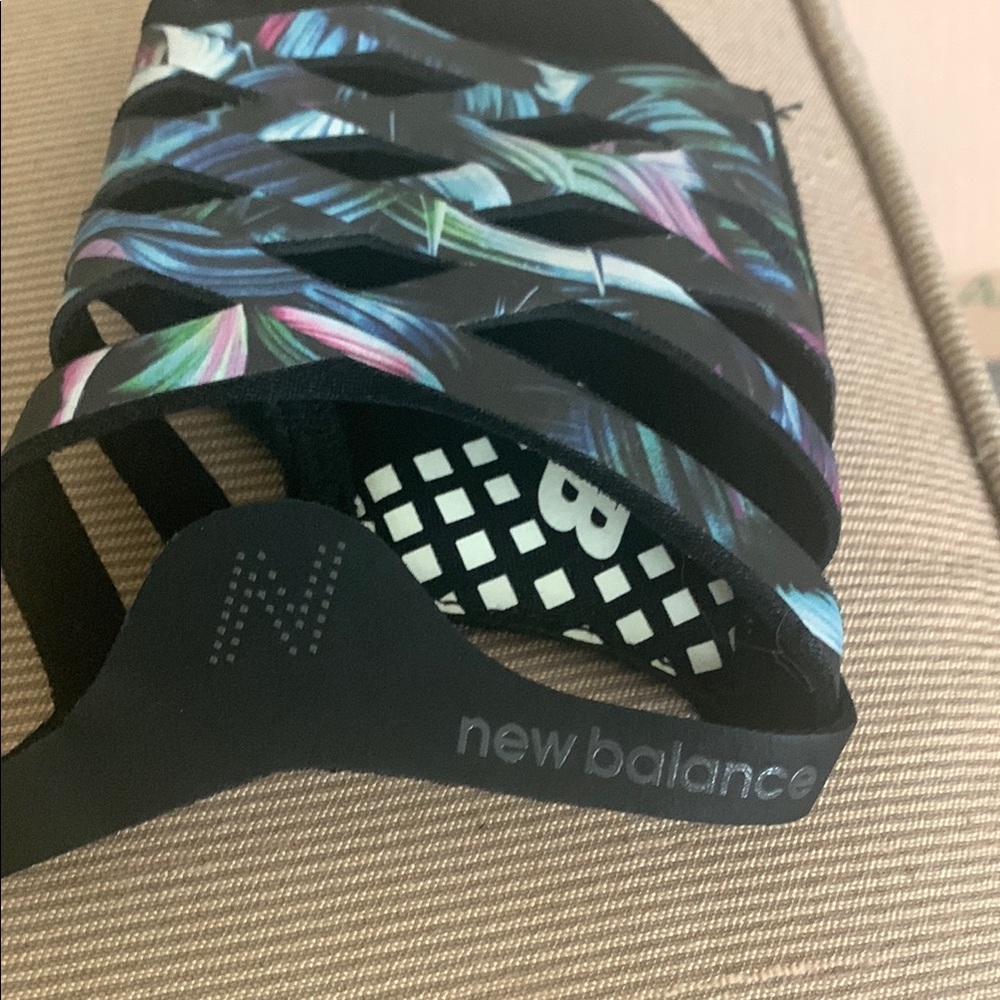 New Balance Black and Multicolor Slip on for Pilates and yoga. - Picture 5 of 6